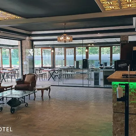 Szálloda Royal Park Corlu *