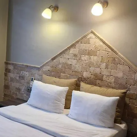 Royal Park Corlu Hotel *